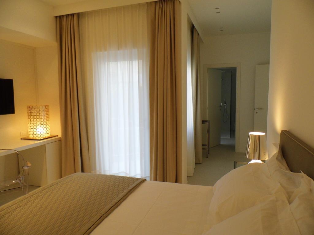 Siracusa Luxury Apartment Reggio di Calabria Rum bild